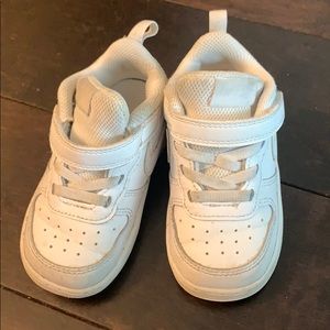 Toddler Nike sneakers
